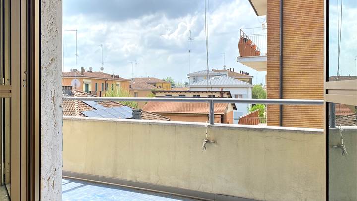 - Appartamento in Piccola Palazzina -